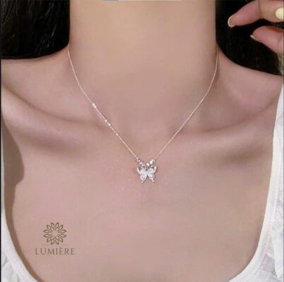 DÂY CHUYỀN BẠC NỮ LUMIÈRE MẶT BƯỚM ĐÍNH CHI TIẾT TINH TẾ, THIẾT KẾ TRẺ TRUNG THANH THOÁT, DỄ DÀNG PHỐI MỌI OUTFIF, KÈM HỘP QUÀ SANG XỊN