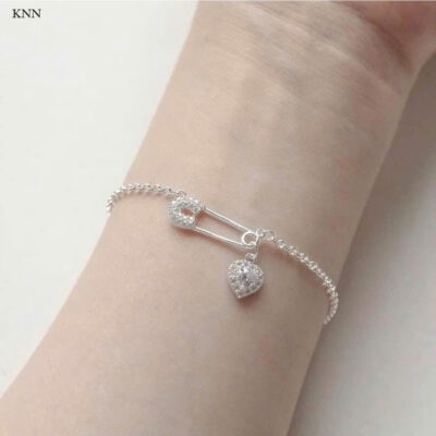 Dây Chuyền Bạc Hình Kim Băng Trái Tim Đính Đá